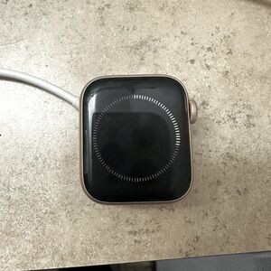 APPLE WATCH SERIES 5